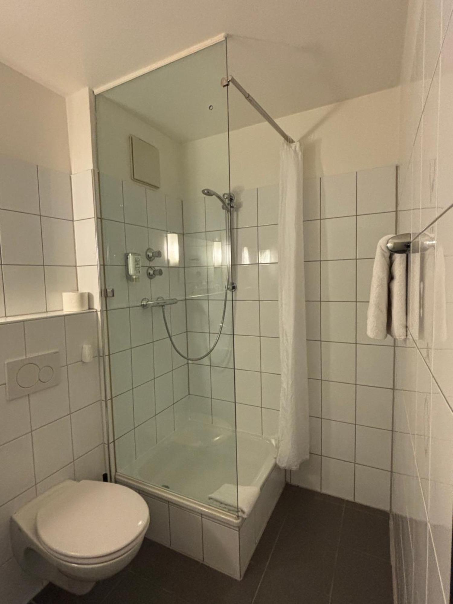Hotel U Muelheim Free Parking Highspeed Wifi Muelheim an der Ruhr Ngoại thất bức ảnh